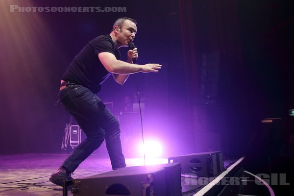 FUTURE ISLANDS - 2022-11-07 - PARIS - Olympia - 